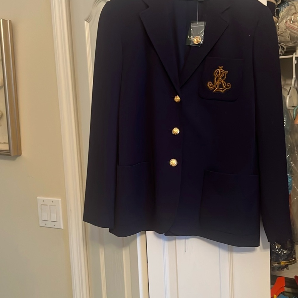 Elegant Blue Suit Jacket with Smooth Finish